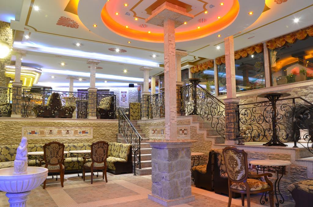 Boutique Hotel Boris Palace & Restaurant Plovdiv Buitenkant foto